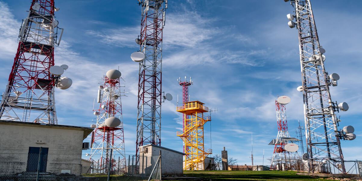 telecom-gsm-network-tower-galvanized-DIN